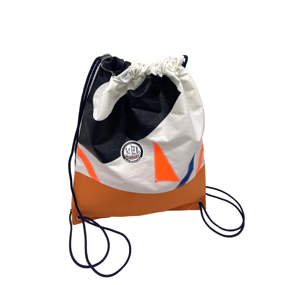 Rucksack S aus recyceltem Segeltuch.