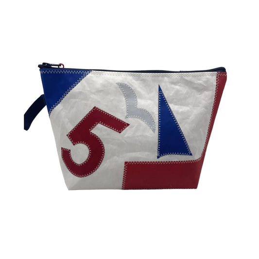 Kulturtasche M aus recyceltem Segeltuch.