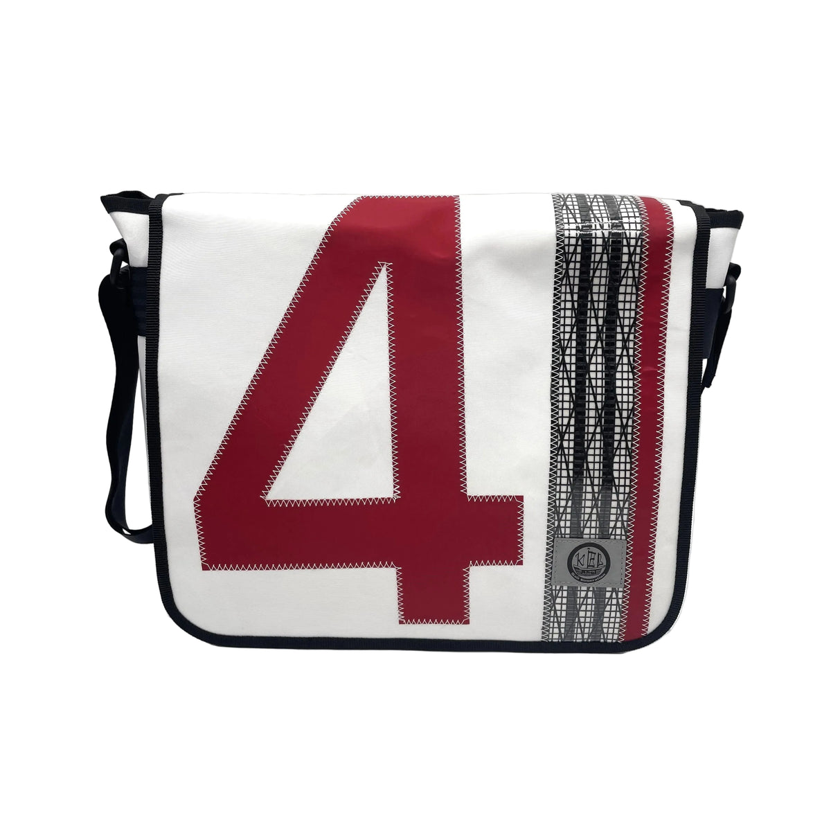 Messenger Bag XL aus recyceltem Segeltuch.